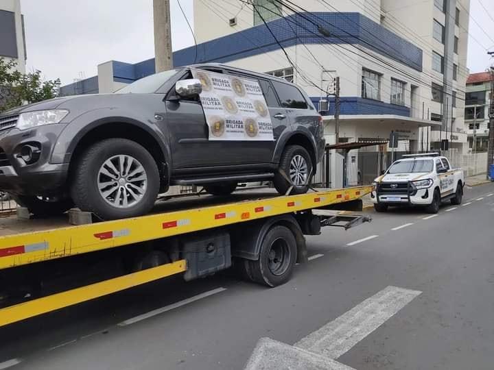 BRIGADA MILITAR PRENDE HOMEM POR RECEPTAÇÃO E ADULTERAÇÃO DE SINAL IDENTIFICADOR DE VEÍCULO, EM FARROUPILHA