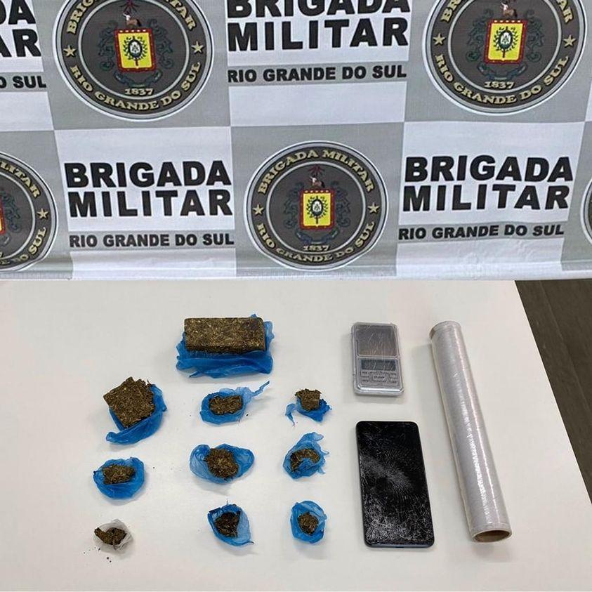 BRIGADA MILITAR PRENDE HOMEM REINSCIDENTE POR TRÁFICO DE DROGAS EM NOVA PRATA