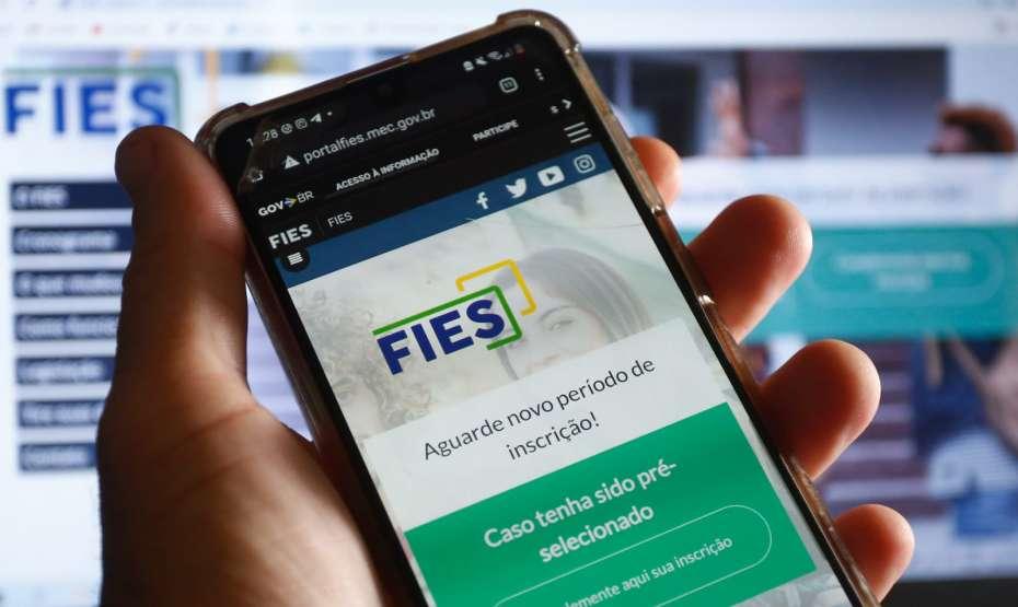 Inscrições do Fies para o segundo semestre de 2024 abrem nesta quinta-feira