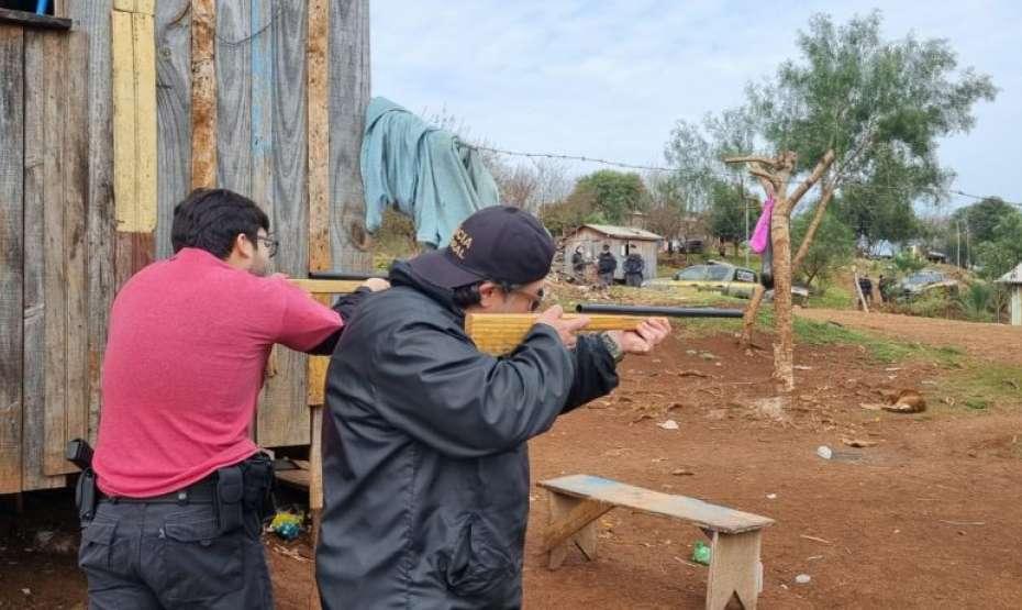 Polícia Federal faz reconstituição de crimes em terra indígena em Cacique Doble