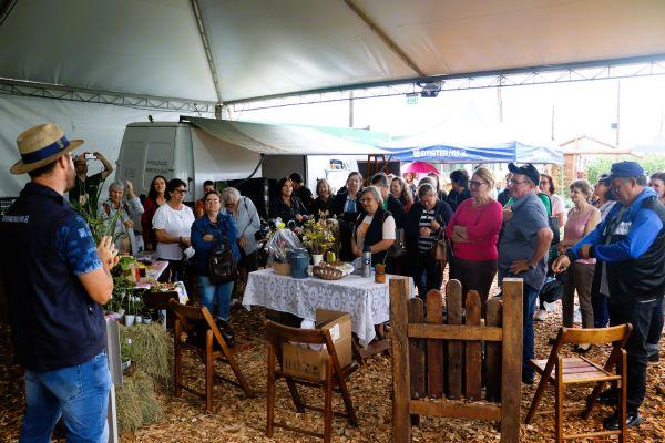 Visitas guiadas apresentam políticas públicas e tecnologias a agricultores do Noroeste Gaúcho