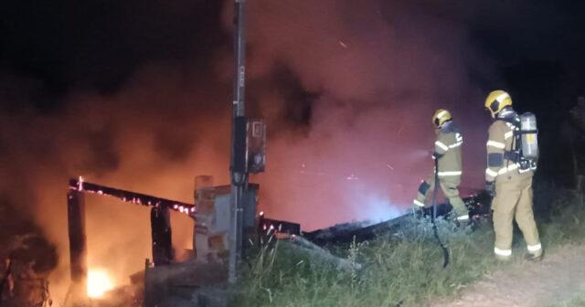 Casa é destruída em incêndio em Lagoa Vermelha